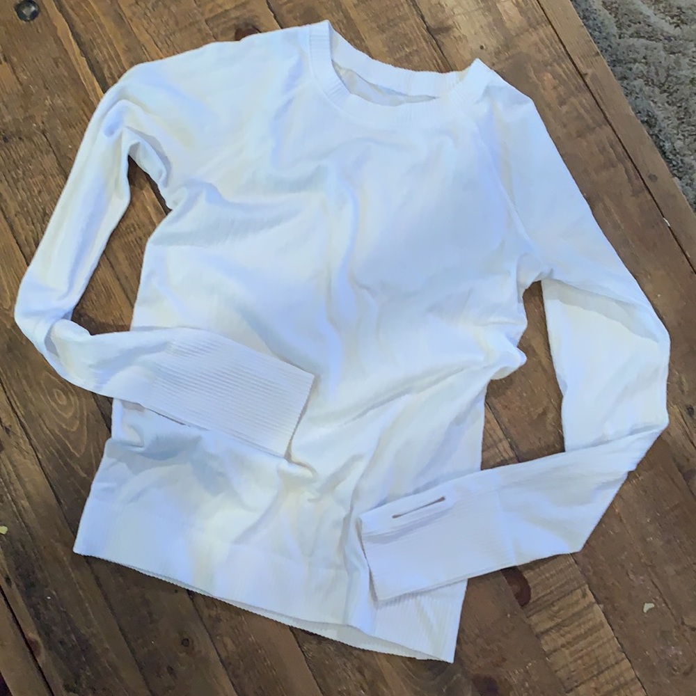 Lululemon long sleeved top